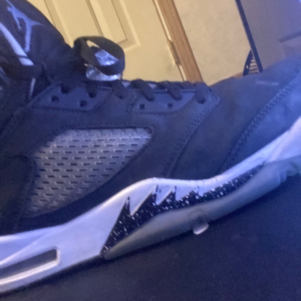I’m selling my Jordan’s Oreos